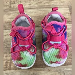 NEW | PUMA | Colorful Tie Dye Sneakers Size 4